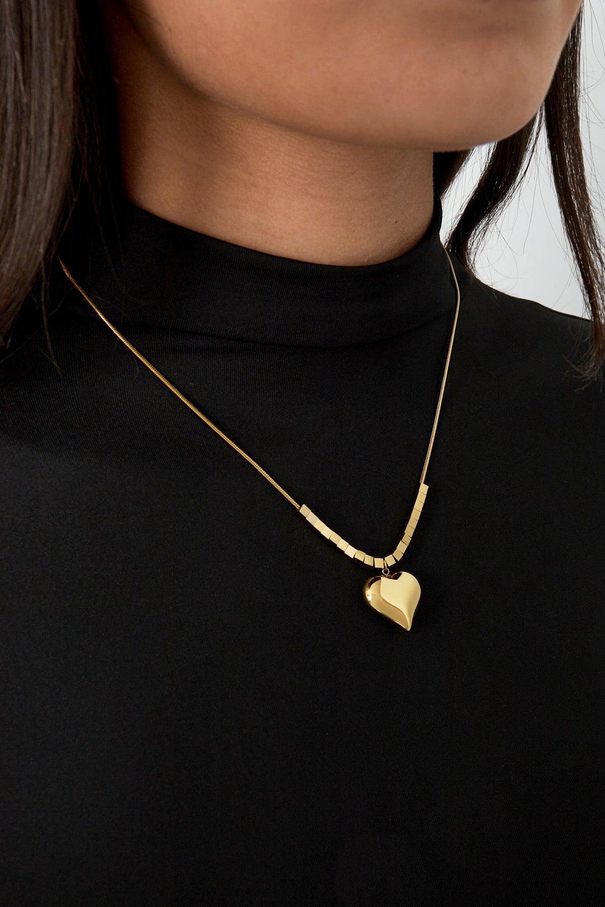 trendy heart necklace