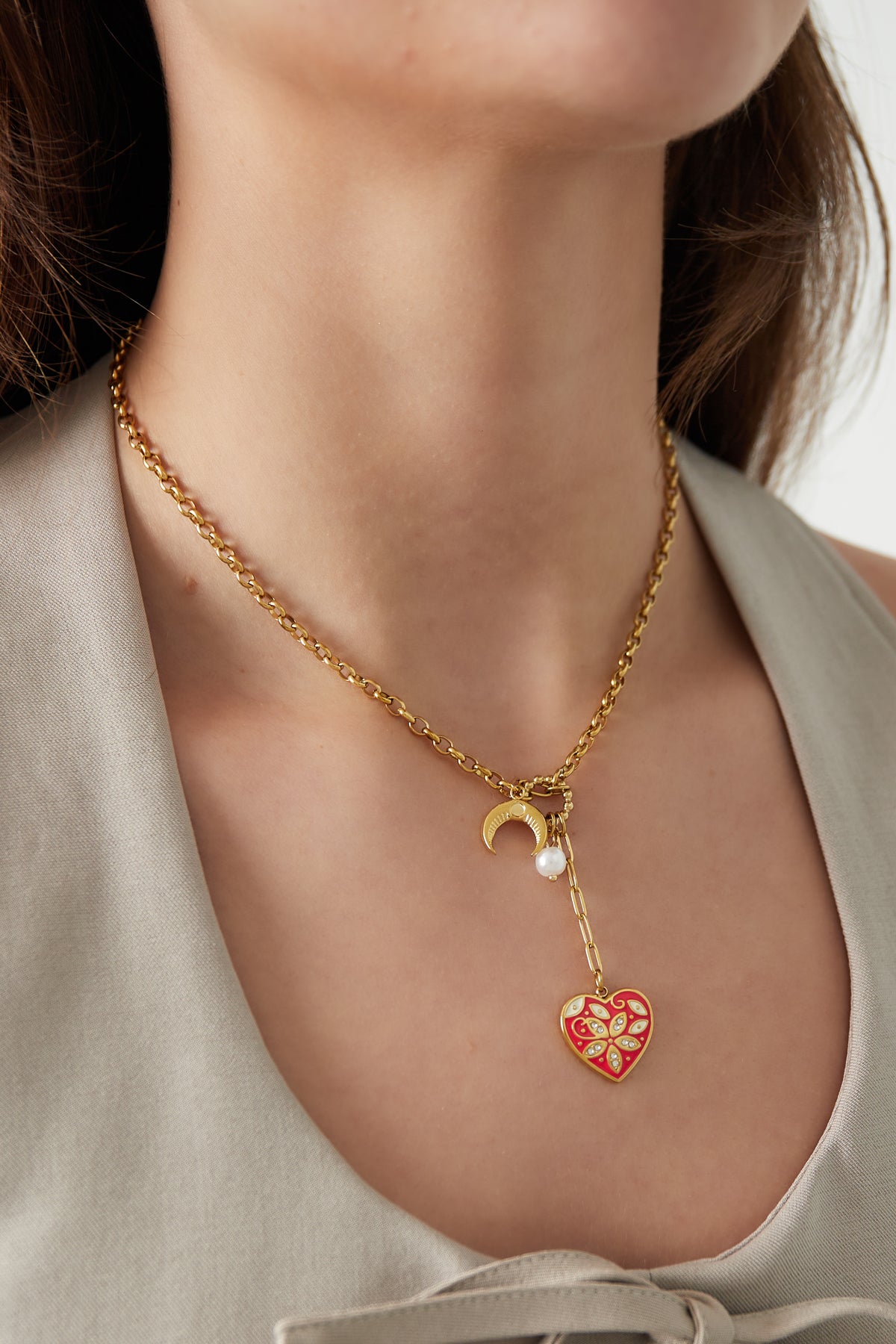 to the moon necklace