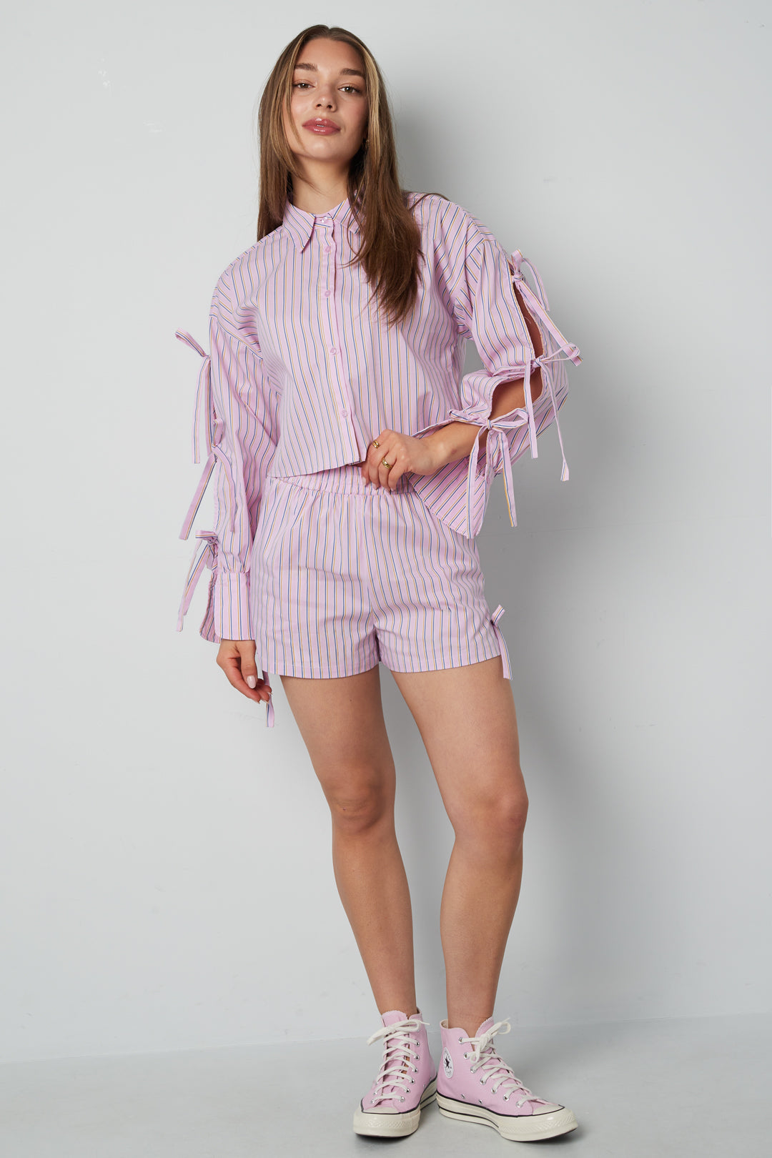 Short Pinstripe Laces