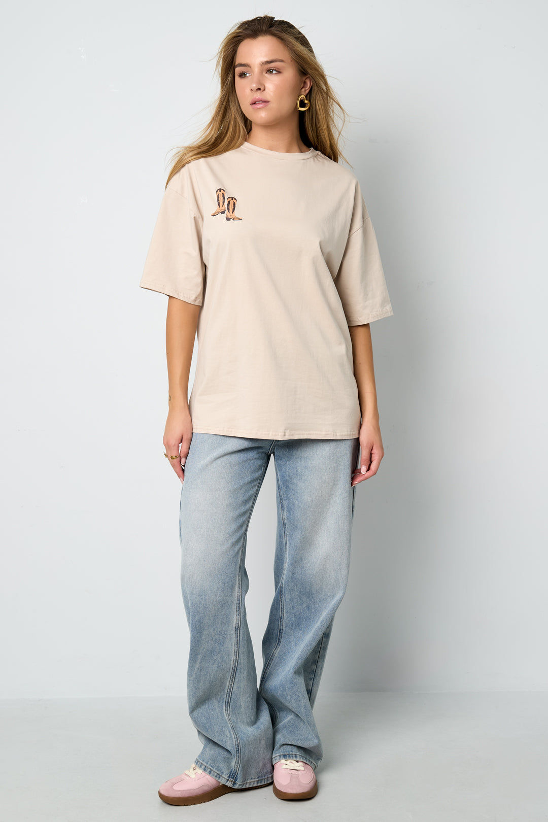 T-shirt Cowboy Boots