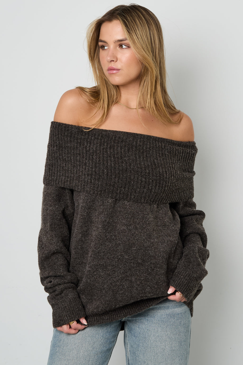 Off the shoulder basic sweater